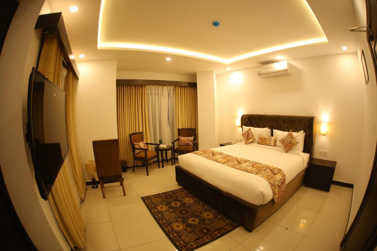 Grand Mongolia Hotel Rawalpindi Esterno foto